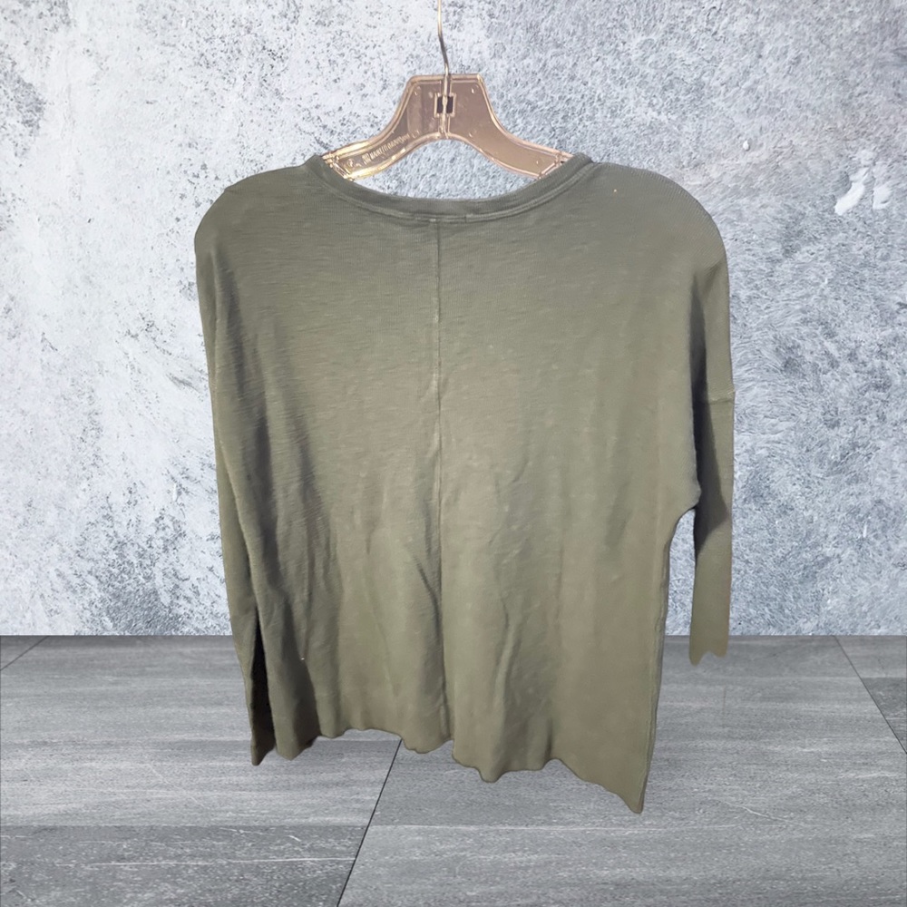 Anthropologie LillaIP Thermal Top. EUC - Picture 2 of 2